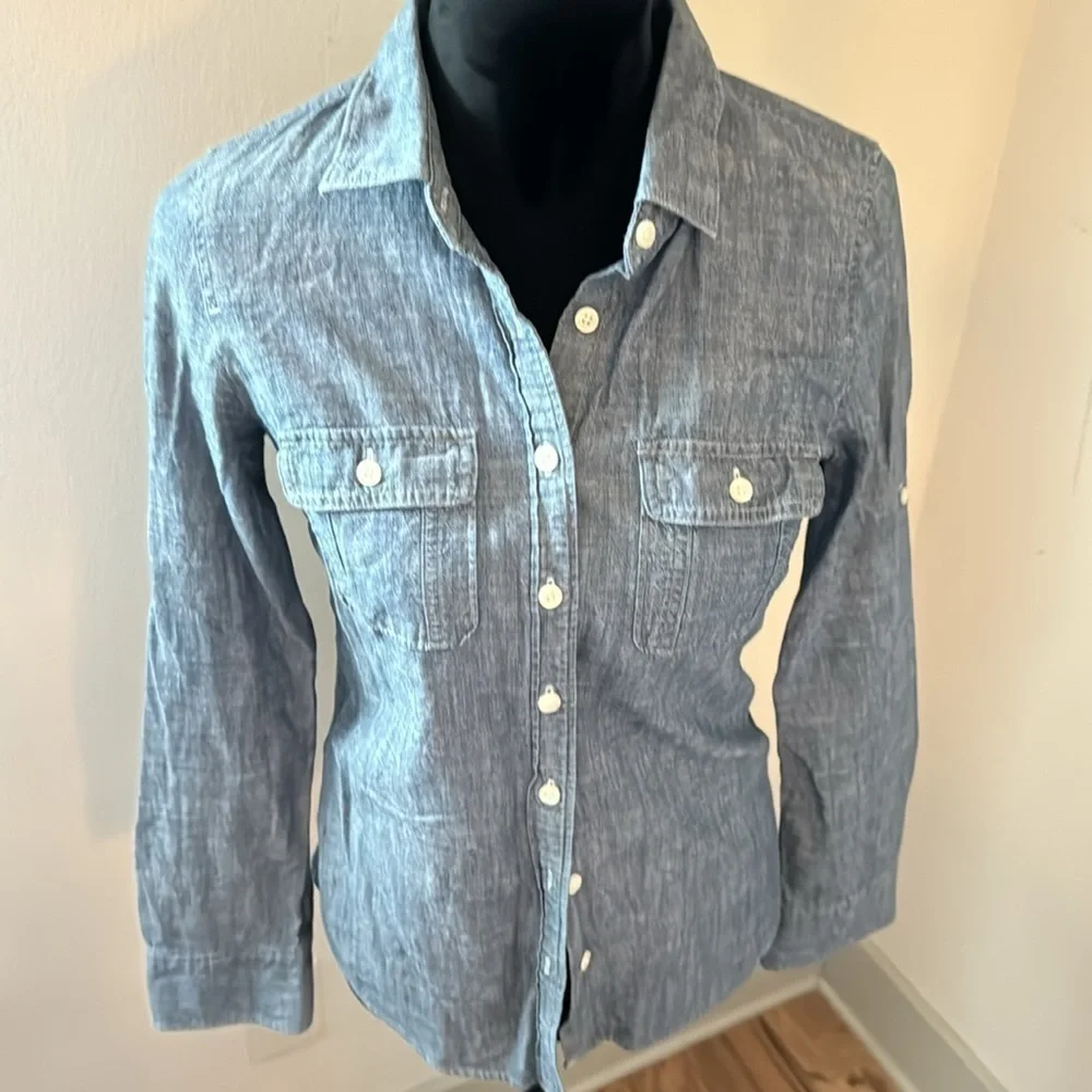 J. Crew classic Chambray buttoned down‎ long sleeves woman’s shirt too Sz XS